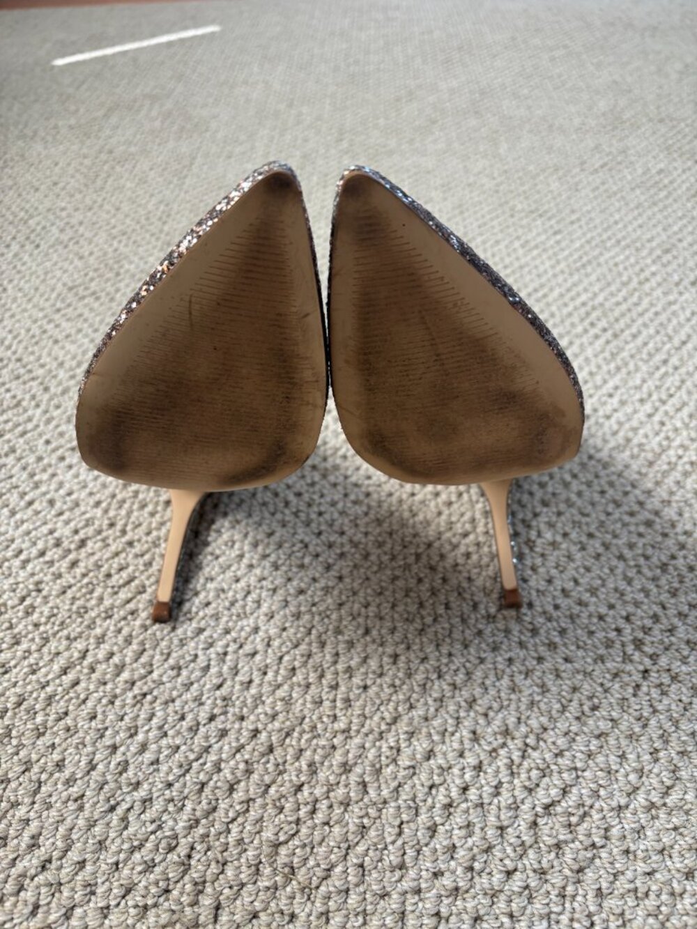Marc Fisher Garicky pointed-toe Pumps, Pink/Silver Ombre Design, Size 7 - Picture 10 of 12